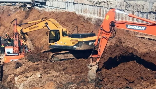 Разработка котлована экскаватором под фундамент в Кирове — цена от 2585 руб. | 2Землекопа-Кро